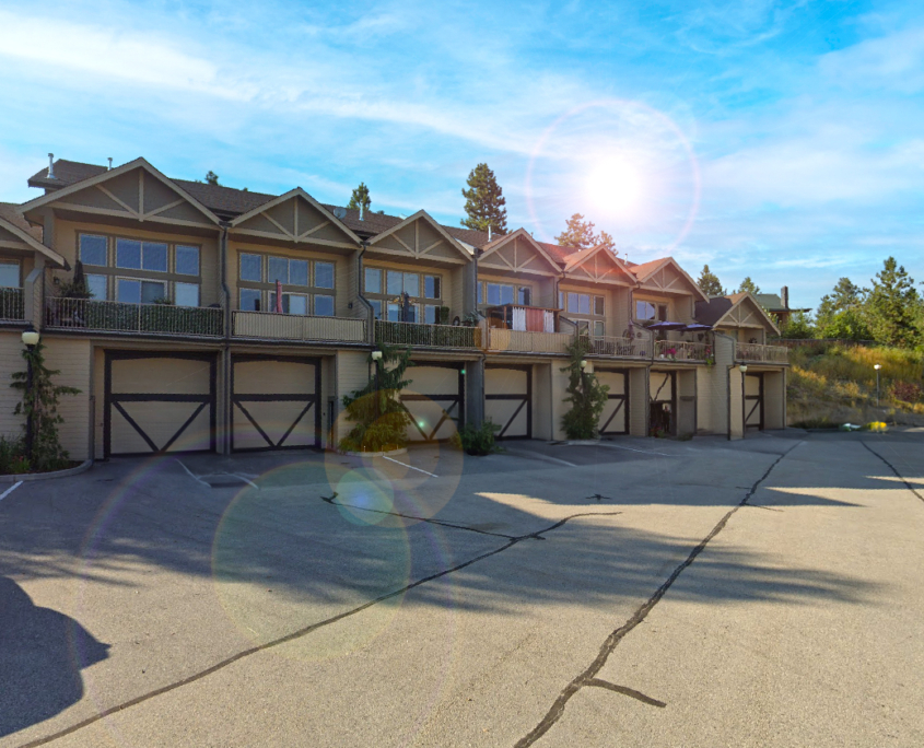 Tesoro Arca located in West Kelowna