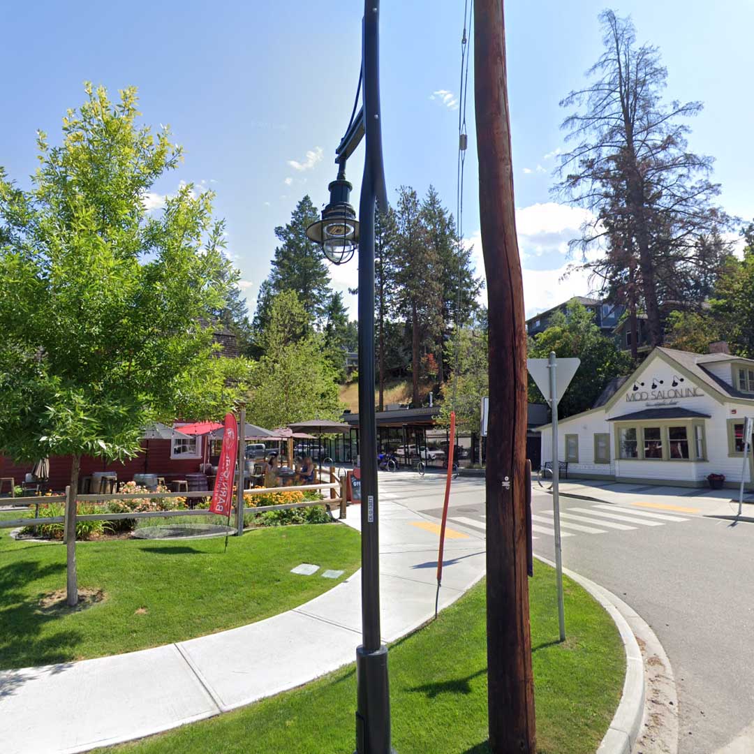 lower mission quaint shopping options nearby