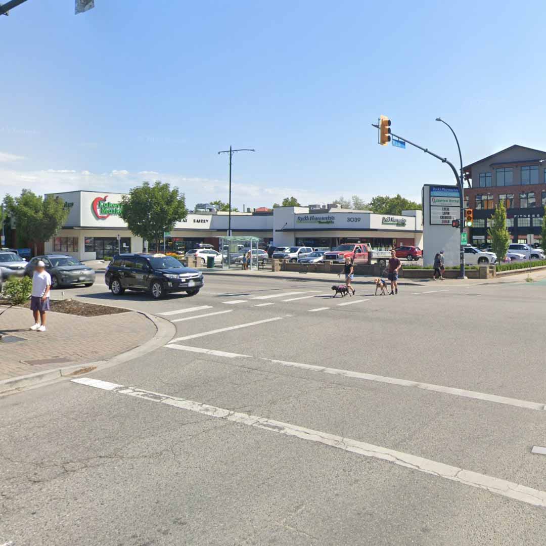 pandosy village near lakeview marke