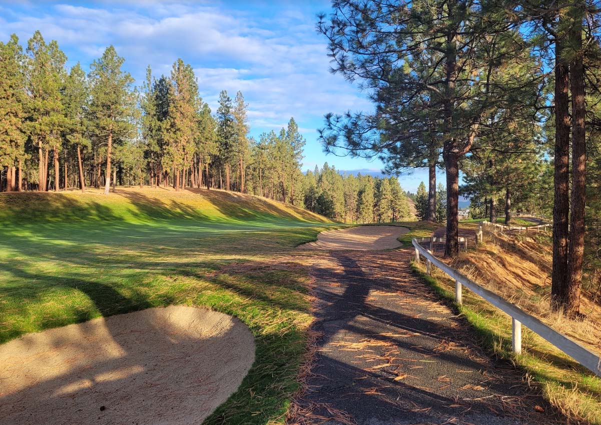 bear and quail golf course kelowna bc university district